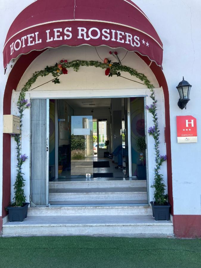 Hotel Les Rosiers La Rochelle  Exterior photo